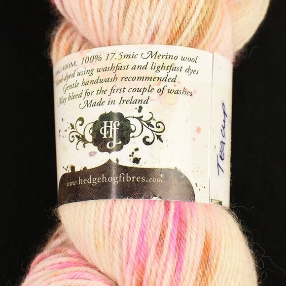 Hedgehog Fibres Sporty Merino Yarn 17.5 Micron Merino Wool Hand-Dyed Teacup - Picture 3 of 3